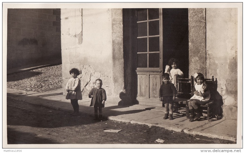 Grande Foto original enero 1924 MADRID - Ninos, Calle el Escorial (A54)