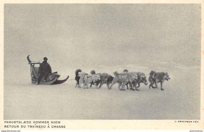 GRØNLAND Greenland - Return of the hunting sled - Publ. Administration du Groenland - Photographer J. Sørensen