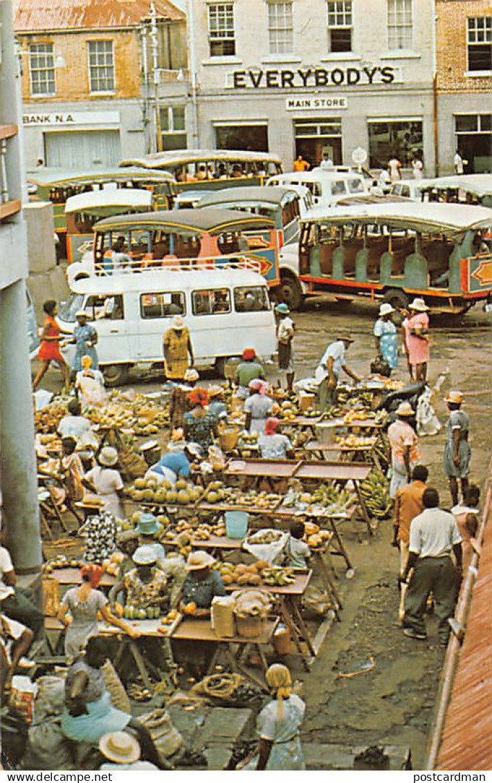 Grenada - ST. GEORGE'S - Main square and market place - Everybody's Main Store - Publ. Caribe Tourist Promotions