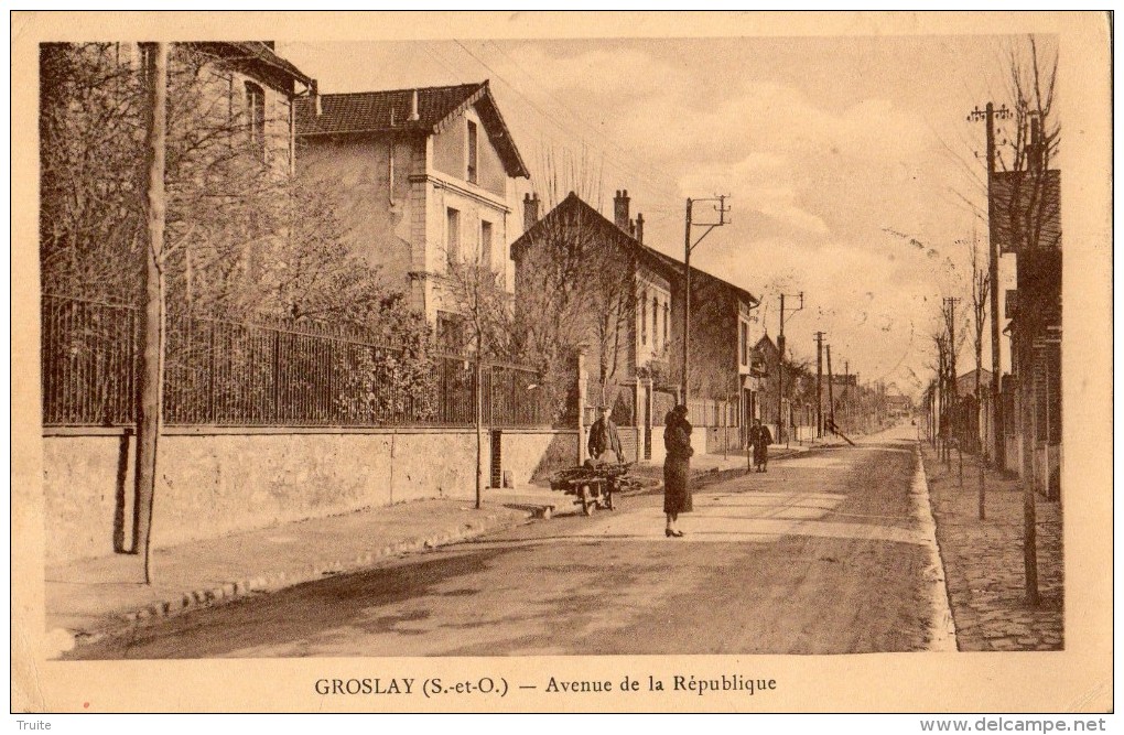 GROSLAY AVENUE DE LA REPUBLIQUE ANIMEE