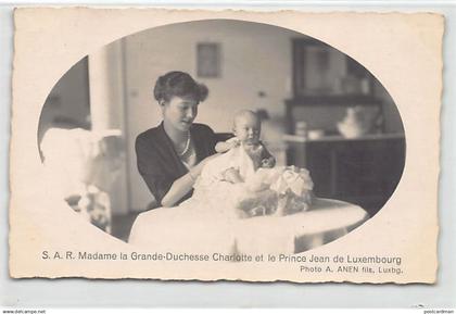 Luxembourg - Famille Grand-Ducale - S.A.R. Madame la Grande-Duchesse Charlotte et le Prince Jean - CARTE PHOTO - Ed. A.