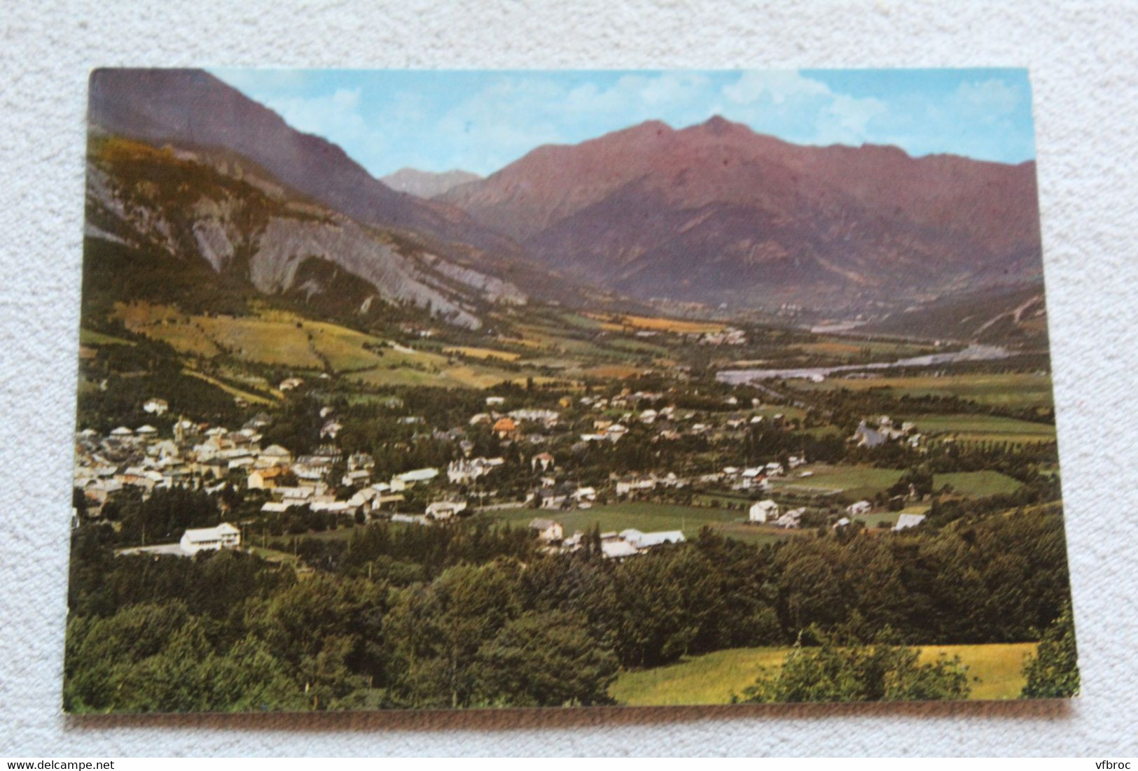 H124, Cpm, Barcelonnette, vue générale, Alpes de haute Provence 04