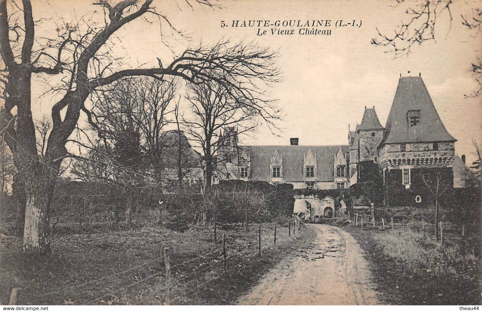 ¤¤   -   HAUTE-GOULAINE    -   Le Vieux Chateau    -  ¤¤