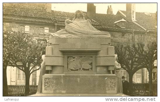 HAUTE MARNE -ref 52465-carte photo monument aux morts guerre 1914-18-