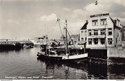 HARLINGEN (FR) Haven met Hotel Zeezicht