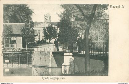 * MEDEMBLIK - Krankzinnigengesticht - Asile - Animée - Uitg. A. BAKKER - 1905