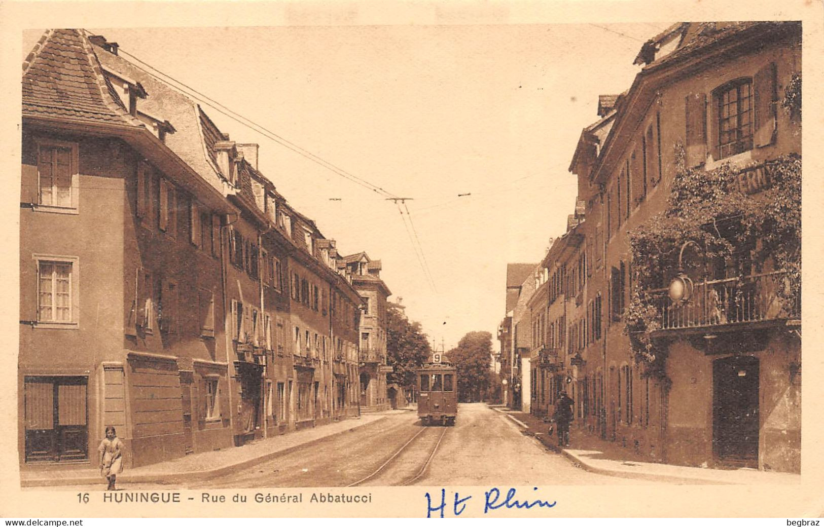 HUNINGUE   RUE DU GENERAL ABBATUCCI   TRAMWAY