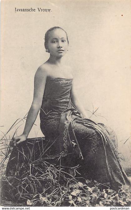 Indonesia - Javanese woman