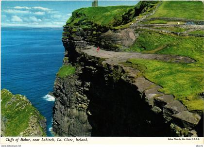 CPM AK Clare Cliffs of Moher IRELAND (1440602)