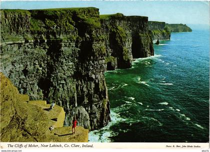 CPM AK Clare Cliffs of Moher IRELAND (1440605)