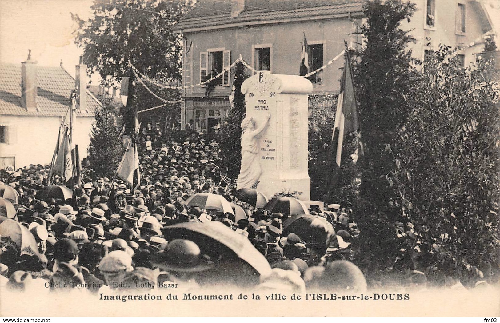 Isle sur le Doubs inauguration monument aux morts