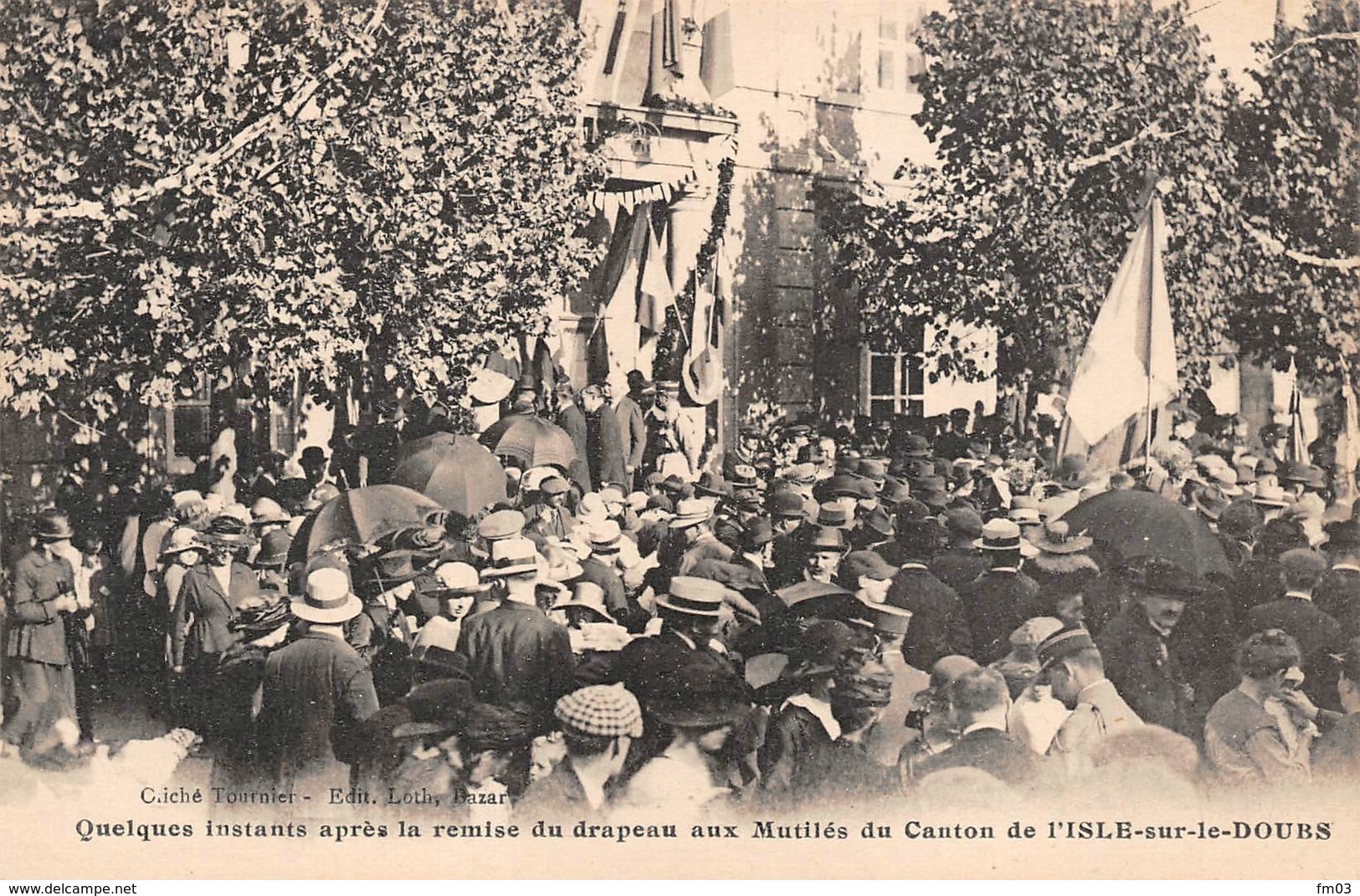 Isle sur le Doubs inauguration monument aux morts