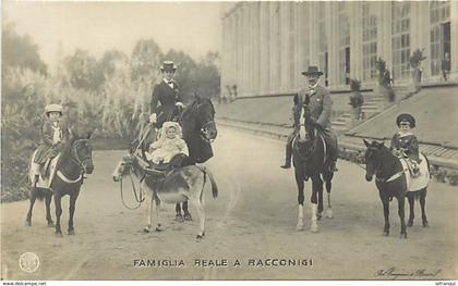 pays div-ref H119- italie -italia - italy -royauté- familles royales - famiglia reale a racconigi  - carte bon etat  -