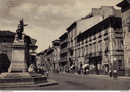 #ASCOLI PICENO: PIAZZA ARRIGO