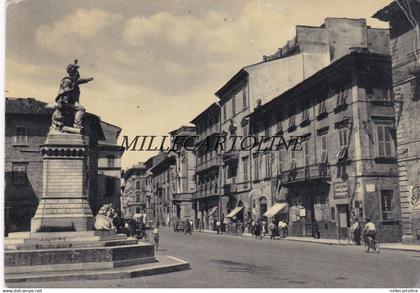 ASCOLI PICENO: Piazza Arrigo    1955