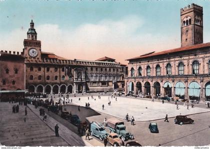 BOLOGNA - Piazza Maggiore