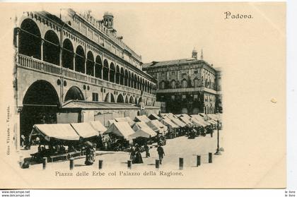 CPA ITALIE PADOUE. PADOVA. PIAZZA DELLE ERBE COL PALAZZO DELLA RAGIONE - Italie - 0