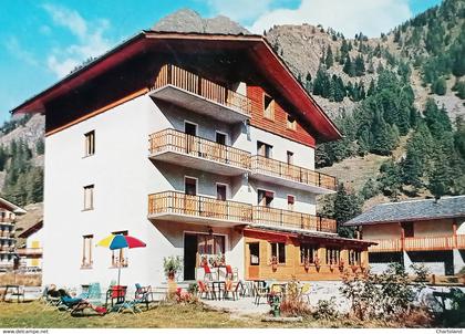 Cartolina - Gressoney St. Jean ( Val d'Aosta ) - Albergo Rododendro - 1972