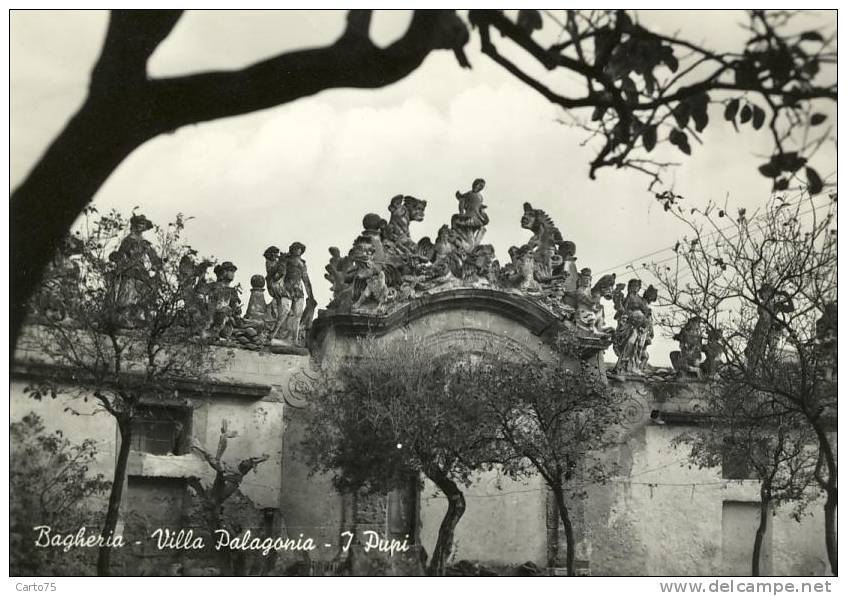 Italie - Bagheria - Villa Palagonia - Sculptures - Architecture Curiosité