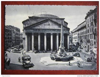 Roma - Il Pantheon / Auto