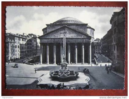 Roma - Il Pantheon / Auto