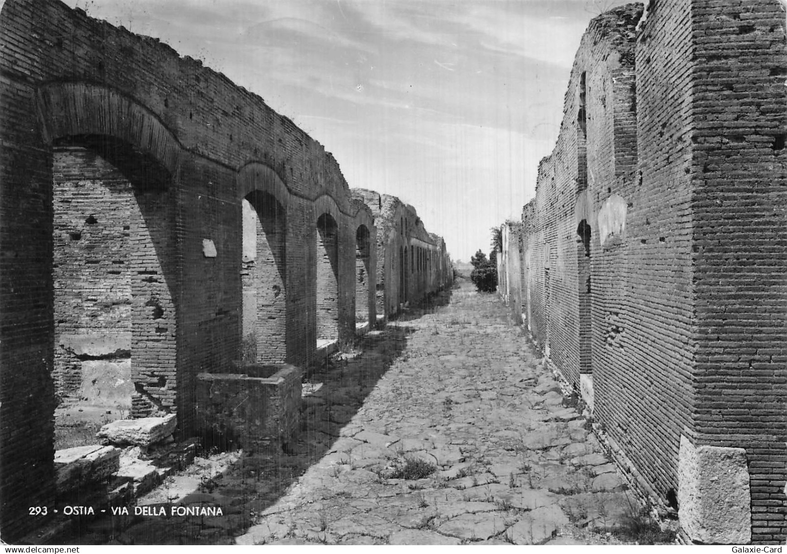 ITALIE ROME COLISEE