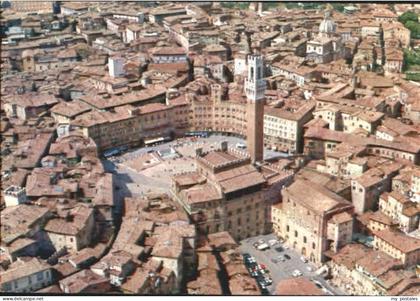 70601336 Siena Siena Fliegeraufnahme Marktplatz Palast Platz Brunnen Siena