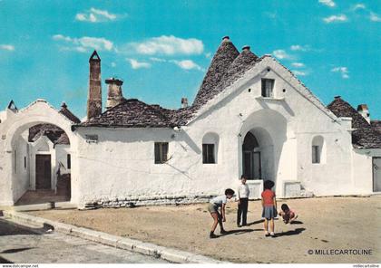 * ALBEROBELLO - Bambini fra i trulli 1967