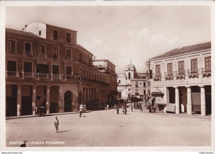 CROTONE: Piazza Pitagora