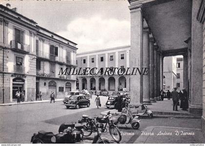 ISERNIA: Piazza Andrea d'Isernia