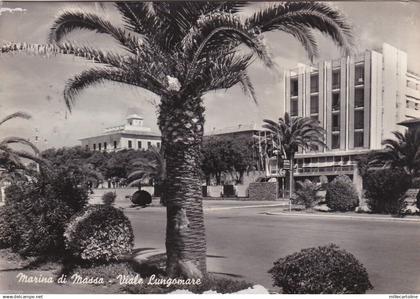 # MARINA DI MASSA: VIALE LUNGOMARE