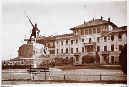 Cartolina - Legnano - Monumento della Battaglia di Legnano e Casa Pensotti 1934