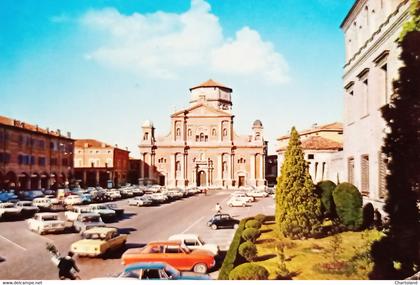 Cartolina - Carpi ( Modena ) - Piazza Martiri e Duomo - 1975