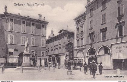 # MODENA: PIAZZA TASSONI