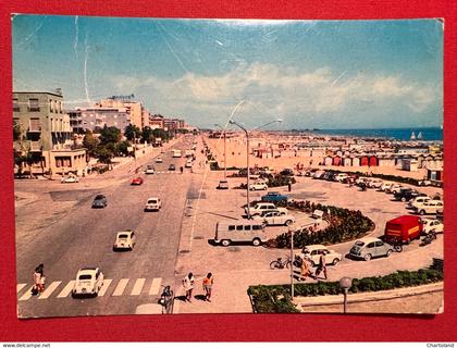 Cartolina - Riviera di Rimini - Rimini - Piazza Tripoli e Lungomare - 1967