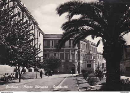 ORISTANO: Piazza Eleonora - Giardinetti