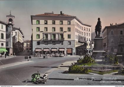 # SONDRIO: PIAZZA GARIBALDI - 1956