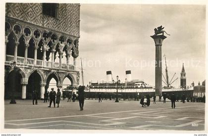 43502507 Venedig Venezia Markusplatz Hafen Monolithsaeule Venedig Venezia