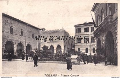 TERAMO:  Piazza Cavour