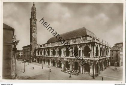 Vicenza - Piazza dei Signori - Vera Fotografia 1933 - Edit. L. Chiovato Vicenza