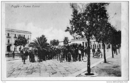 FOGGIA PIAZZA CAVOUR TRES ANIMEE