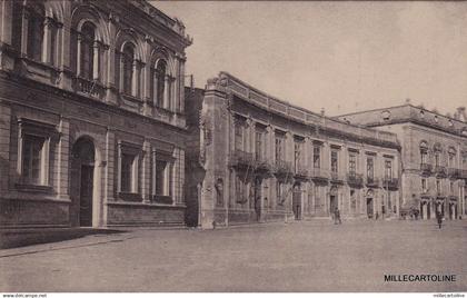 # SIRACUSA:  PIAZZA DUOMO (3)