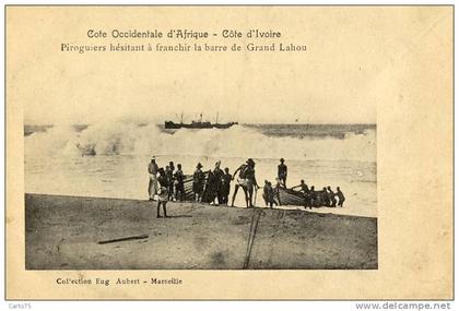 Afrique - Cote d'Ivoire - Pêche - Pirogue