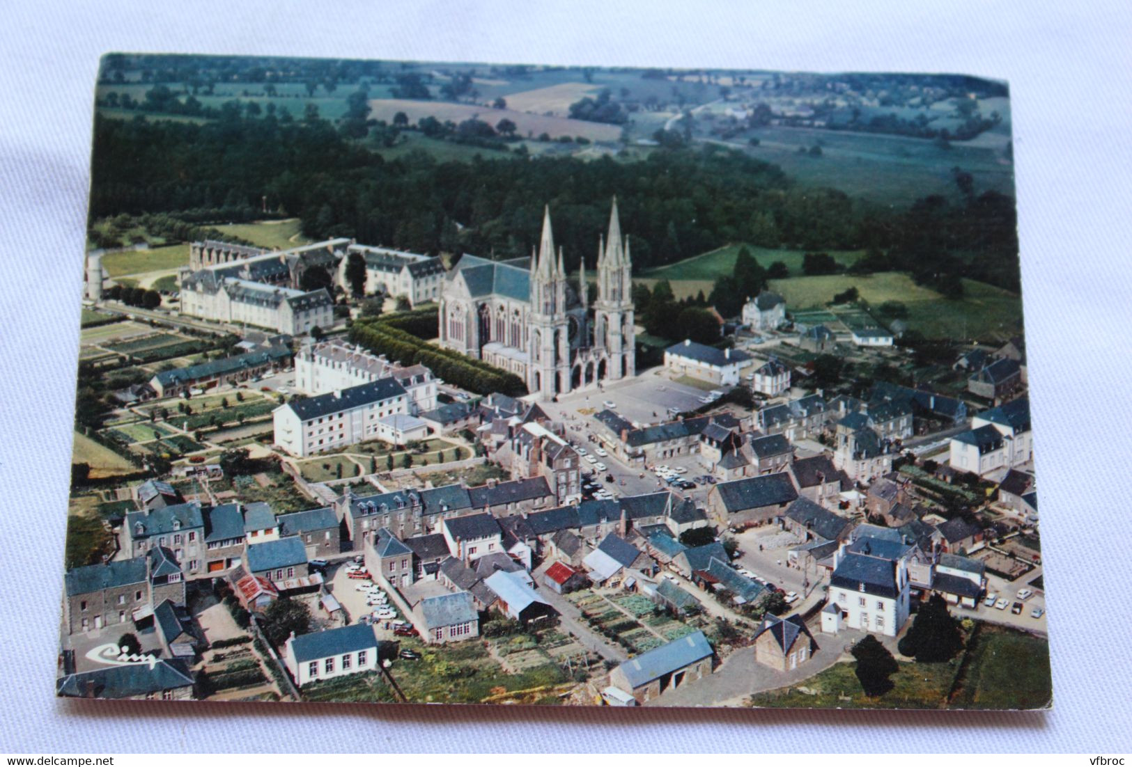 J349, Cpm 1981, Pontmain, vue générale aérienne, Mayenne 53