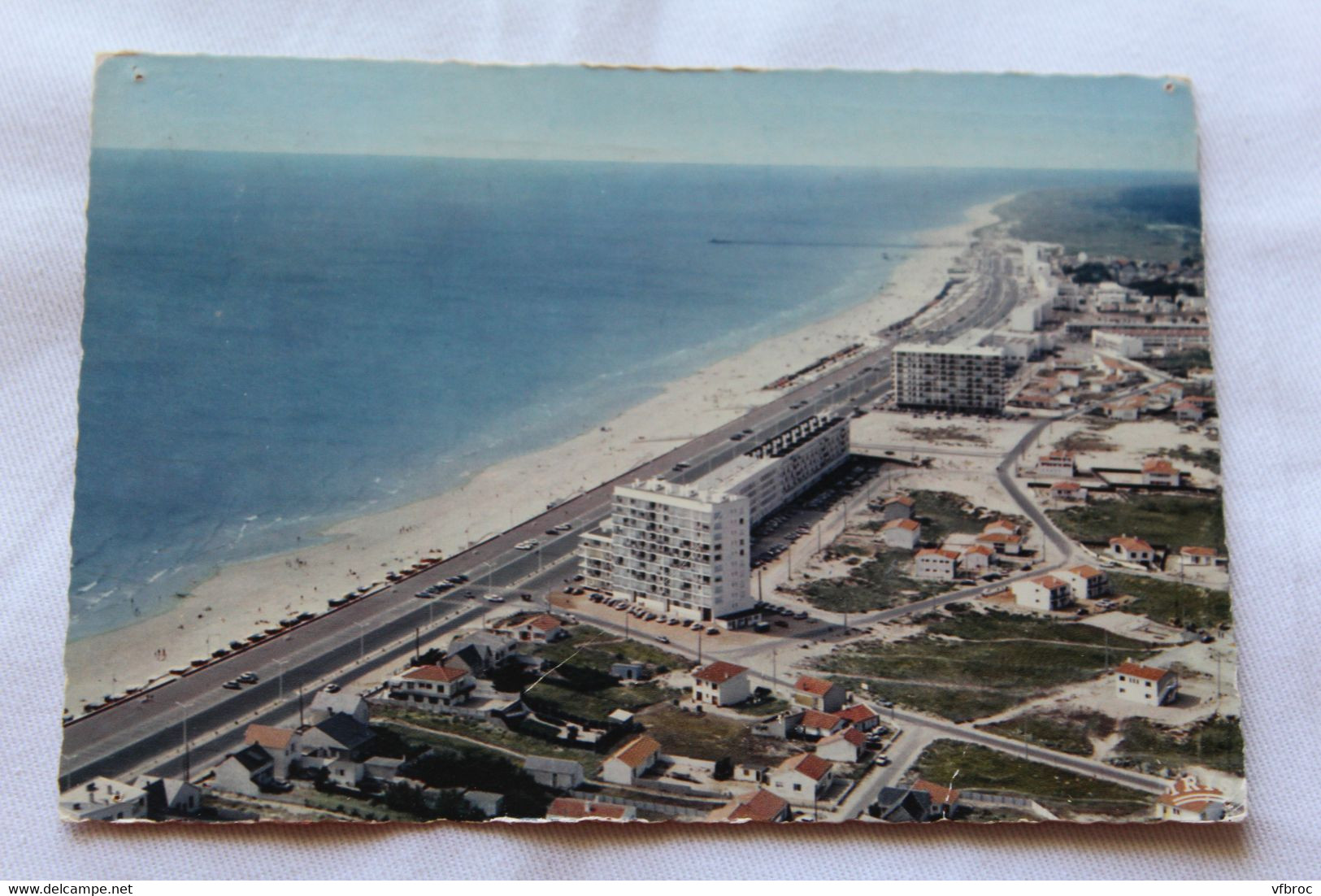 J763, Cpm 1968, Saint Jean de Monts, la plage, vue d'ensemble, Vendée 85