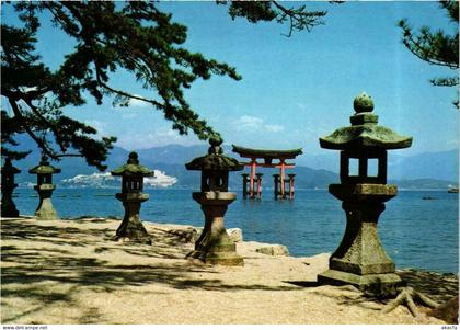 CPM AK HIROSHIMA Miyajima red torii gate JAPAN (677477)