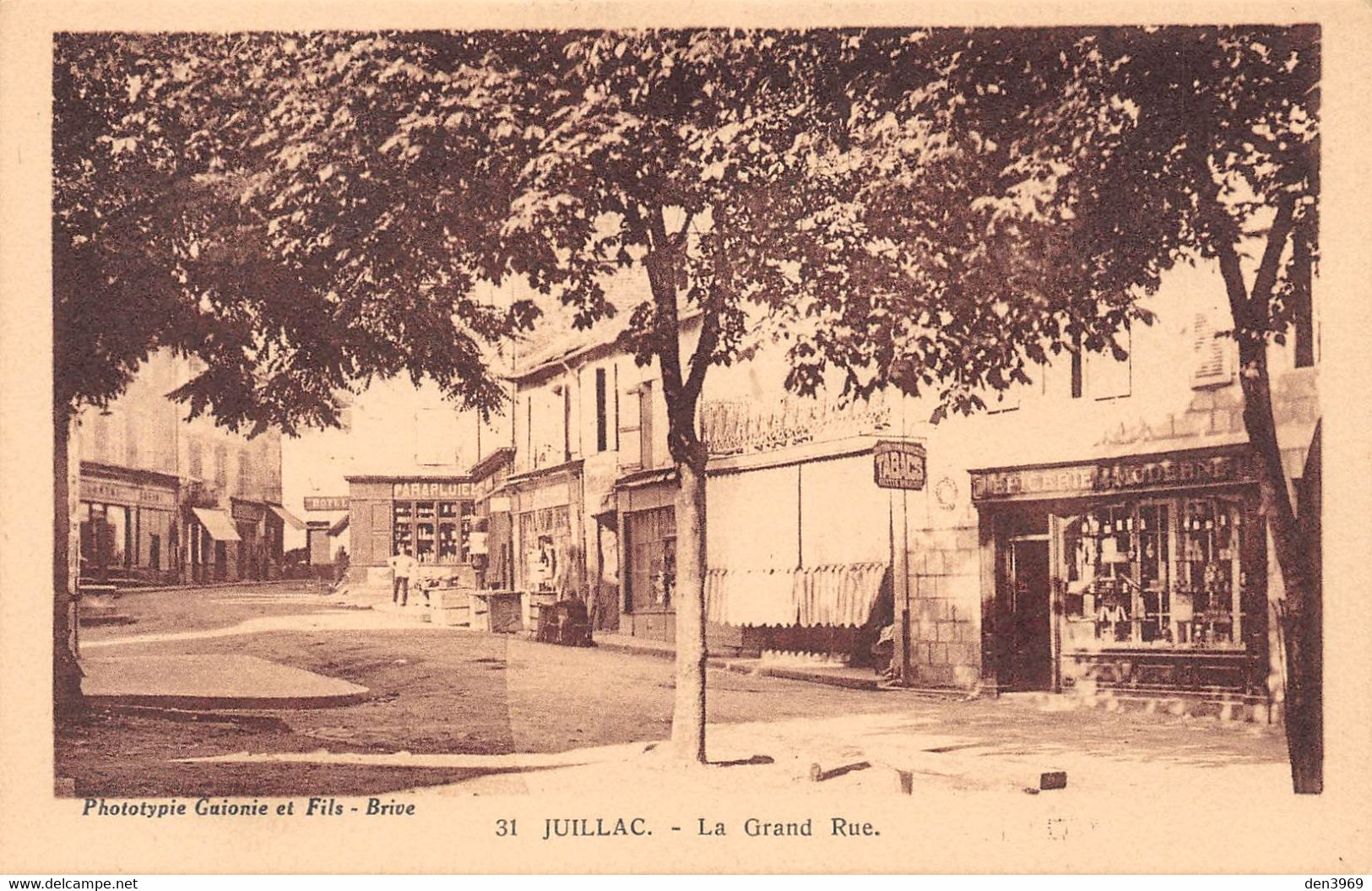 JUILLAC - La Grand' Rue