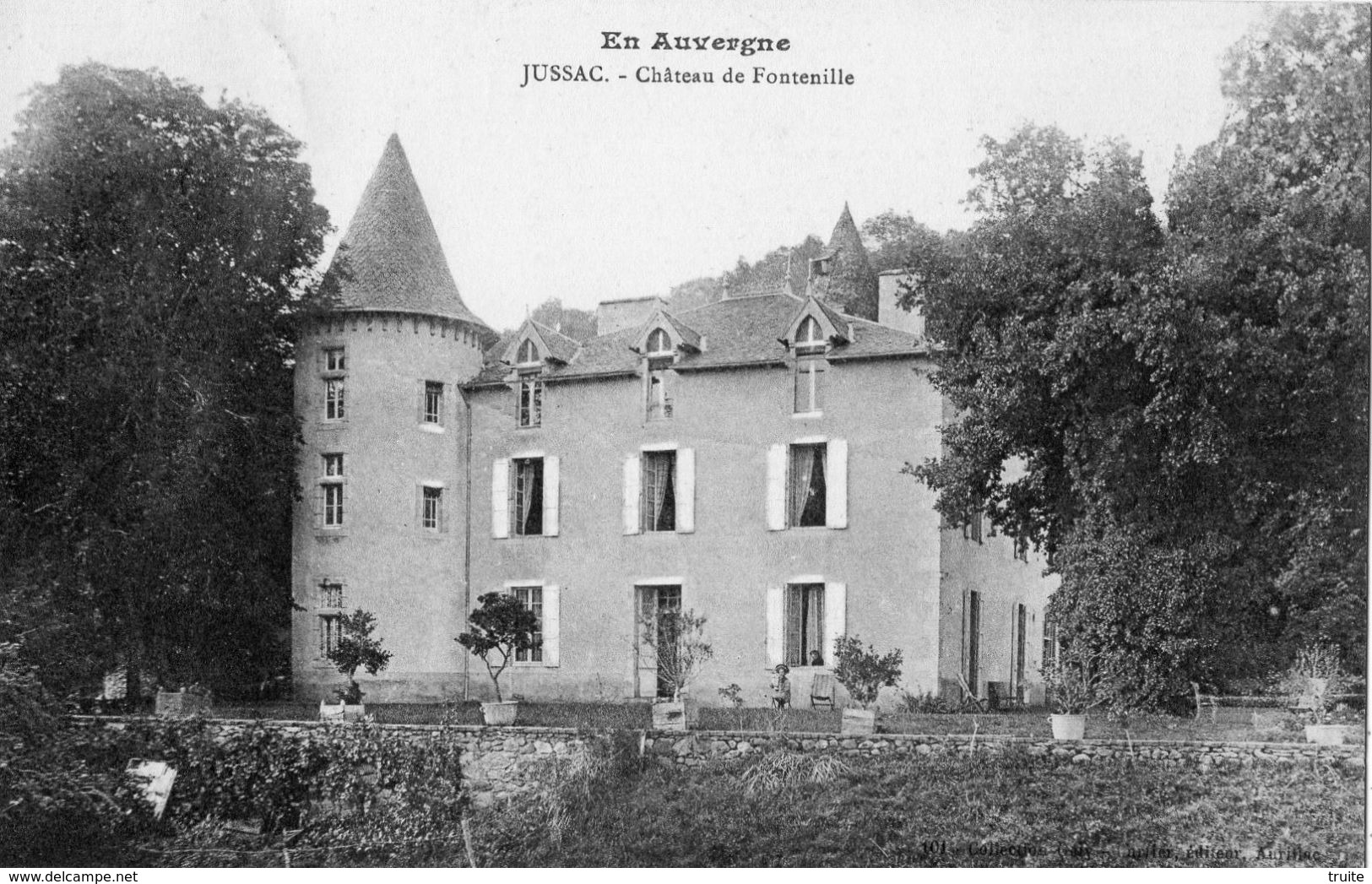 JUSSAC CHATEAU DE FONTENILLE