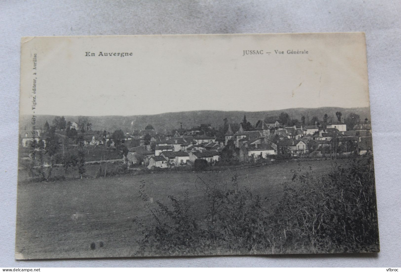 Jussac, vue générale, Cantal 15