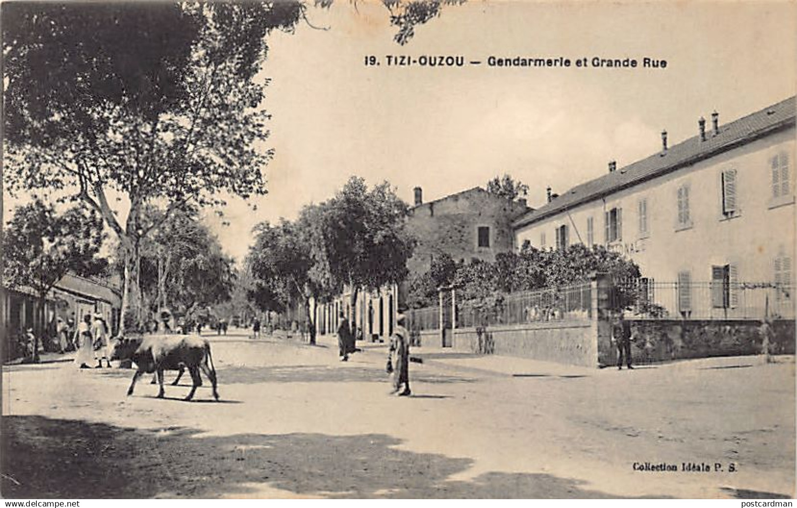 Kabylie - TIZI OUZOU - Gendarmerie et Grande Rue